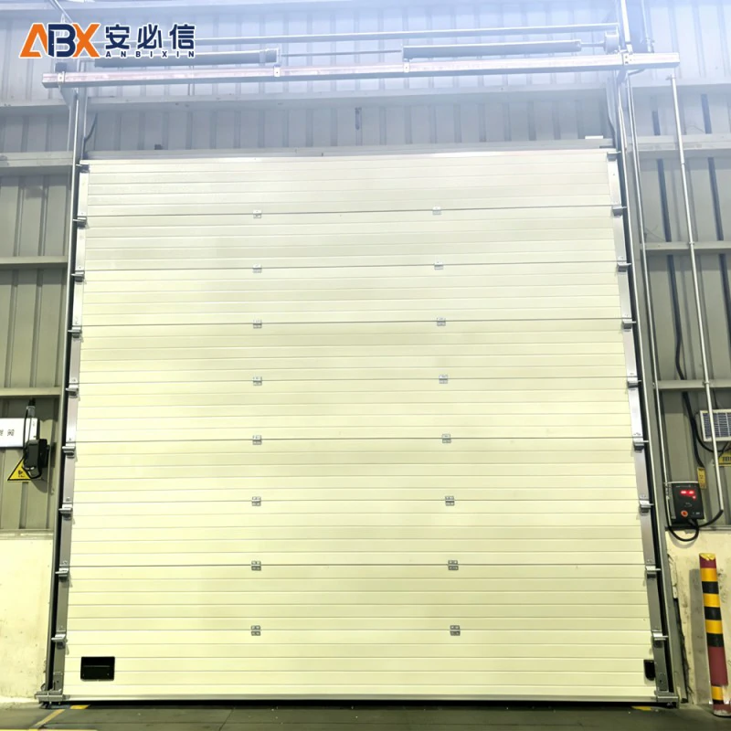 赣州隆坪乡钢质提升门